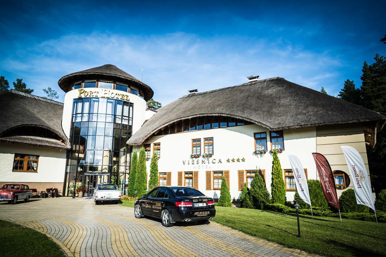 Port Hotel Ādaži Exteriör bild
